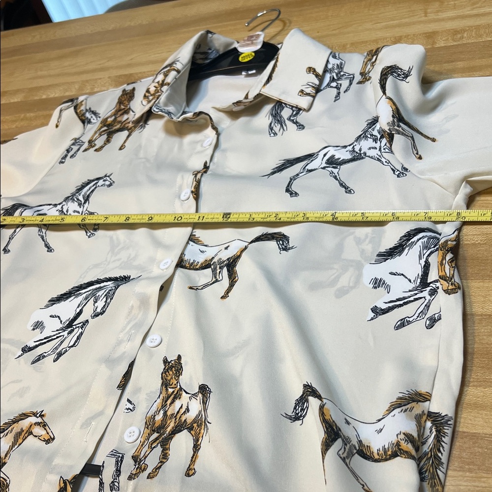 #1078+ Women Horse Print Shirt - Button Down Shirt (color Cream ) - Picture 4 of 6